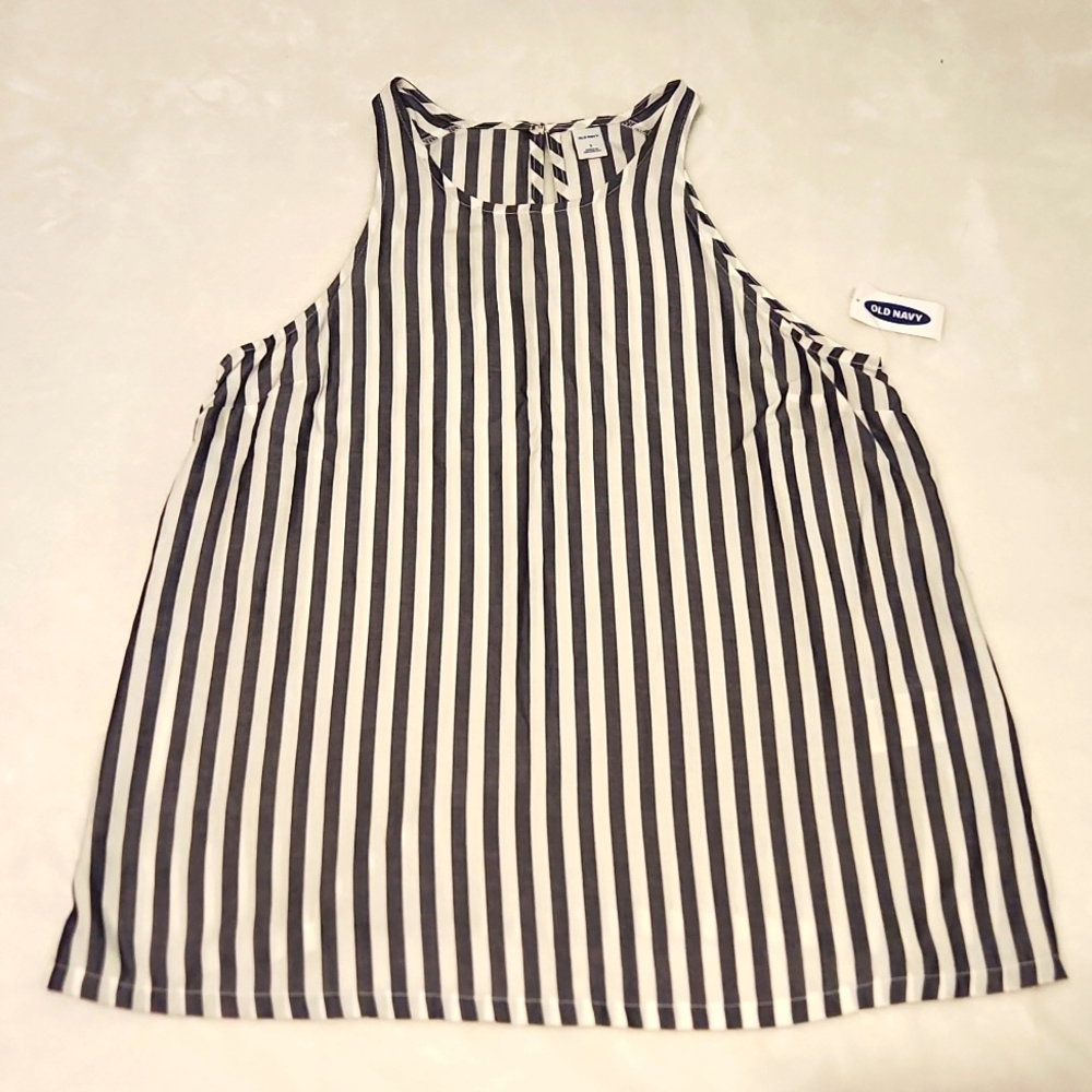 NWT Old Navy small size sleeveless blouse